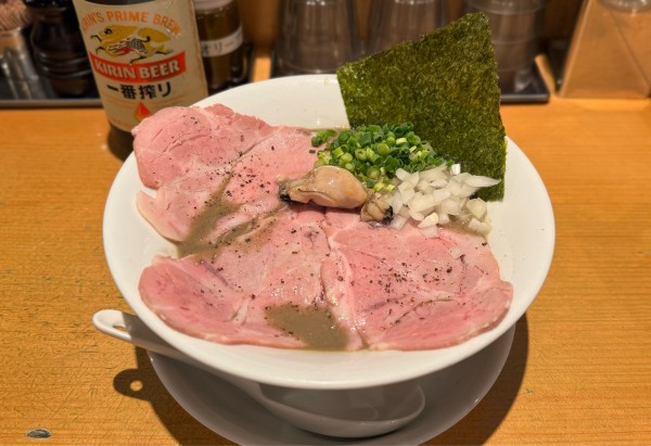 「牡蠣煮干チャーシュー¥1380」@麺屋 まほろ芭の写真