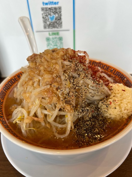 「ミニ限定ラーメン　味噌」@顎で喰らえ ラウンドワン草加店の写真
