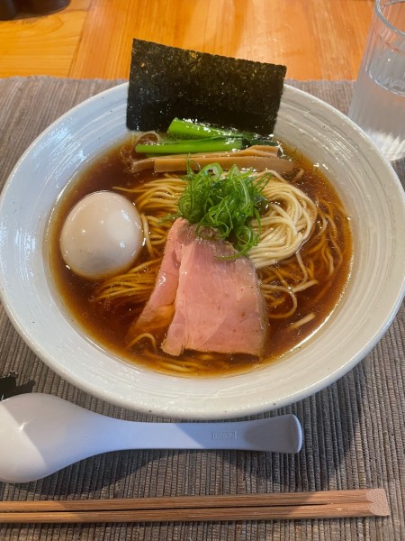 「味玉醤油らぁ麺（麺中盛）」@麺屋 さくら井の写真