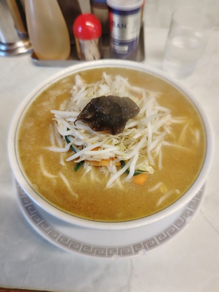 「みそラーメン(650円)」@中華料理 宝来の写真