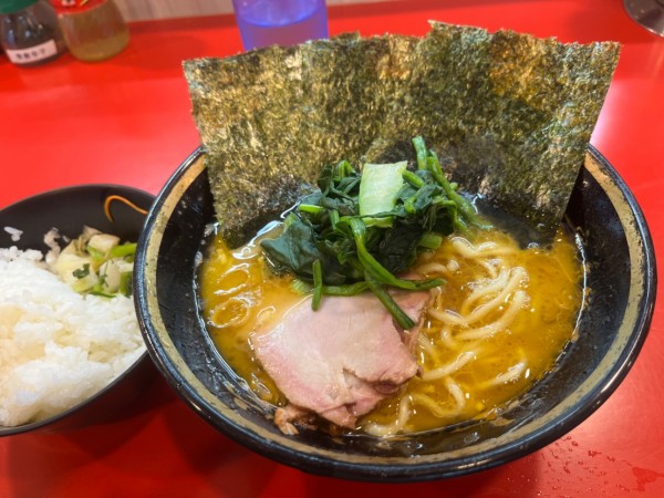 「ラーメン　ライス」@家系総本山 ラーメン吉村家の写真