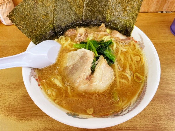 「ラーメン並　800円」@たかさご家 関内店の写真