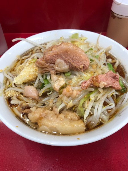 「小ラーメン　¥850 麺少なめ」@ラーメン二郎 越谷店の写真