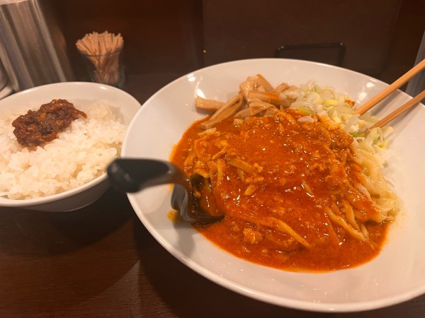 「白麻辣麺(汁なし担々麺)」@橙の写真