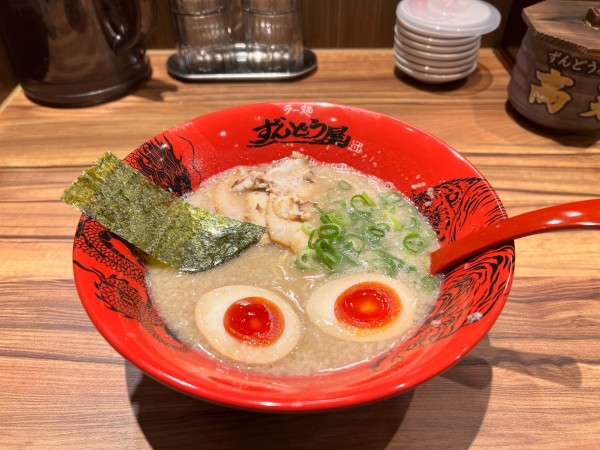 「味玉らーめん」@ラー麺 ずんどう屋 岐阜茜部店の写真
