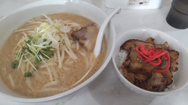 「味噌ラーメン550円豚バラ丼セット150円」@ラーメン爺の写真