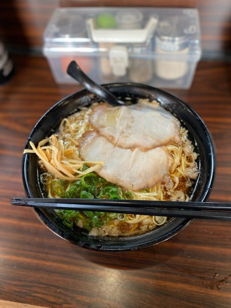 「背脂醤油ラーメン大盛」@尾道ラーメン ほんてんの写真