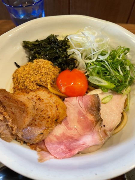 「名古屋コーチンのまぜそば」@ラーメン 健やかの写真