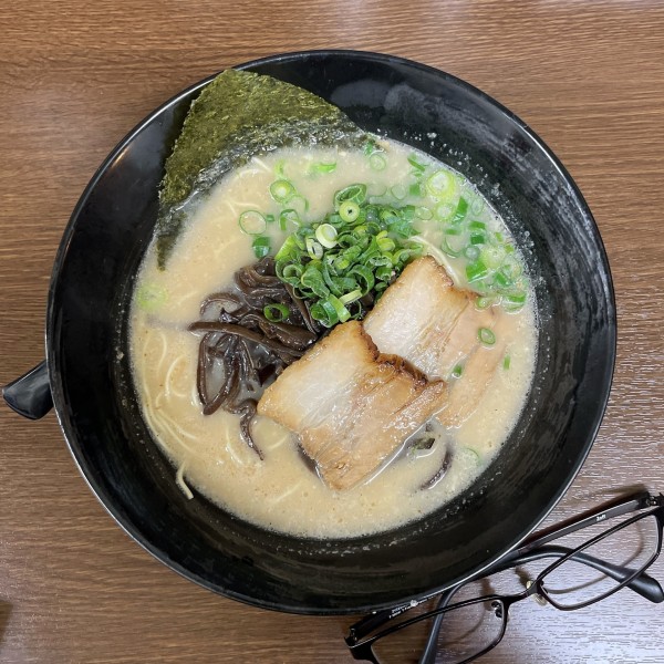 「白とんこつ」@博多ラーメン つばさの写真