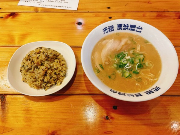 「らーめんセット」@名物元祖長浜ラーメン 長浜屋台の写真