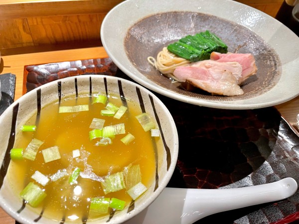 「韮つけそば　塩　半麺　1300」@饗 くろ㐂の写真