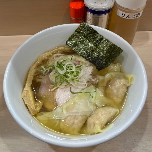 「ワンタン塩中華そば」@手揉み中華そば 中村の写真