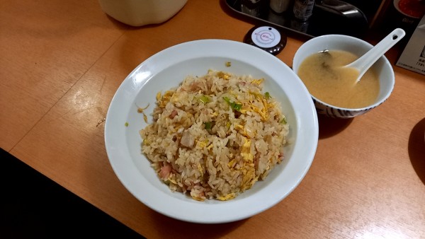 「ニンニク炒飯」@中華料理 楽盛 平田店の写真