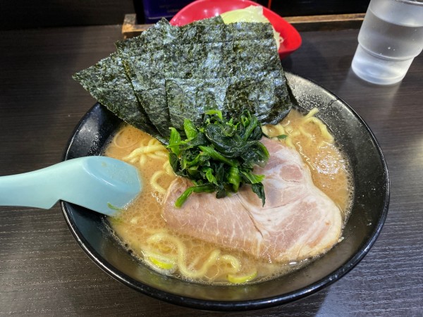 「醤油ラーメン+キャベツ」@らーめん家 せんだい 鶴ヶ峰本店の写真