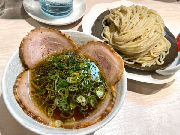 「ザルチャーシューつけ麺 大」@柳麺 呉田-goden-の写真