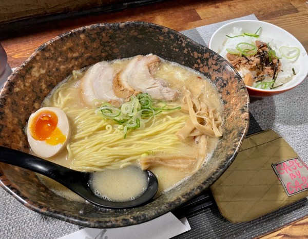 「鶏白湯らーめん（塩）＋チャーシュー飯」@我羅奢の写真