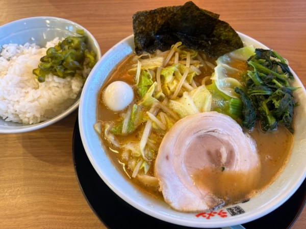 「味噌ラーメン850円+ライス100円」@町田商店 西大泉店の写真