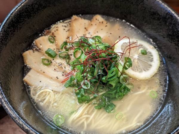 「国産黒毛和牛牛骨ラーメン」@風仁来仁の写真