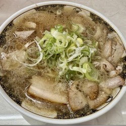 中華そば（890円）