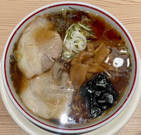 「中華そば」@東京煮干し らーめん 玉 東京駅店の写真