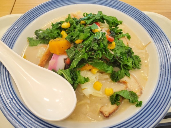 「彩りちゃんぽん」@長崎ちゃんぽん リンガーハット イオン東雲店の写真