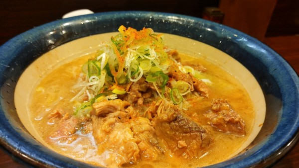 「モツ煮ラーメン・麺増し600g・生姜(そのまま)￥1,700」@ピコピコポンの写真