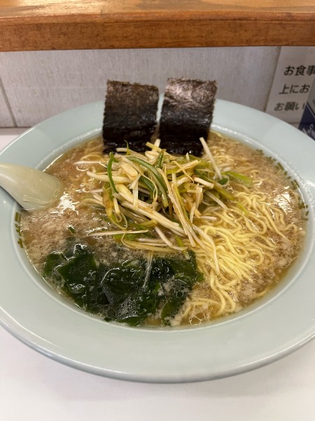 「ネギラーメン　中盛り900円」@ラーメンショップ 長和店の写真