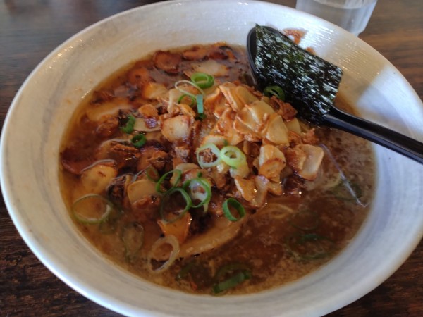 「ニンニク醤油ラーメン」@まことやの写真