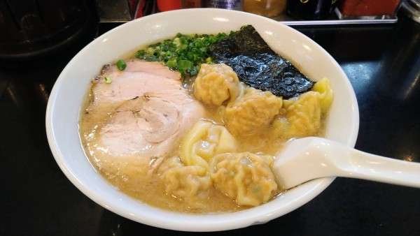 「雲呑麺」@らーめん 茂木の写真