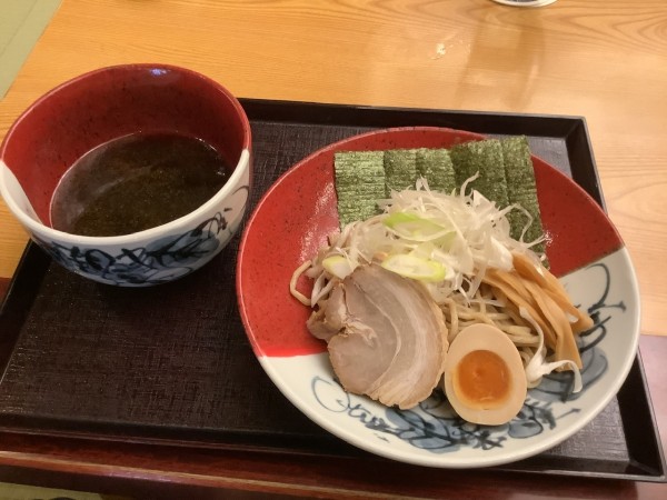 「特製醤油つけ麺　990円」@万葉の湯 憩い所の写真