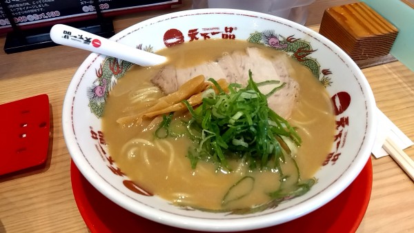 「こってり（９４０円）」@天下一品 町田店の写真