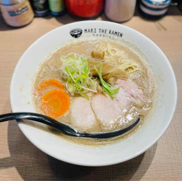 「ゴボウラーメン」@MAKI THE RAMENの写真