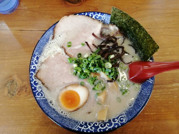 「全部のせ(ばり)＋替玉(はりがね)」@博多ラーメン 鶴亀堂 春日井店の写真