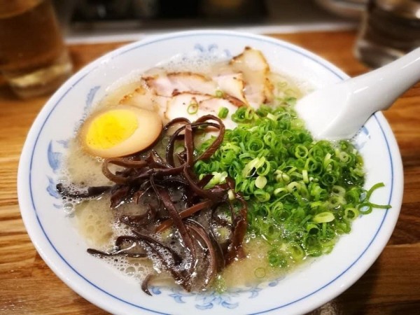「ラーメン」@博多ラーメン でぶちゃん 高田馬場本店の写真