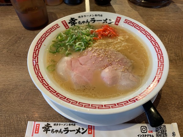 「ラーメン 750円」@幸ちゃんラーメン 那覇国際通り店の写真