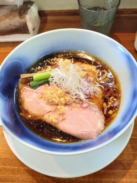 「生姜らーめん醤油＋和え玉鶏醤油」@塩らーめん 千茶屋の写真