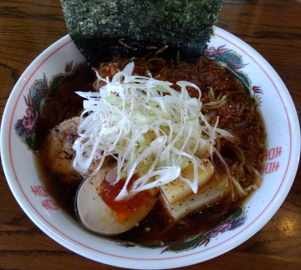 「醤油ラーメン　950円」@ヨカの写真