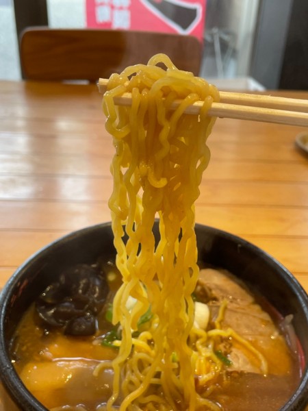 「熟成味噌らーめん　赤　￥９８０」@札幌ラーメン 麺屋 花道の写真