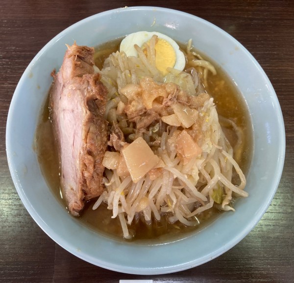 「【味噌変更】ラーメン(麺半分)ちょい野菜」@ラーメン富士丸  西早稲田店の写真