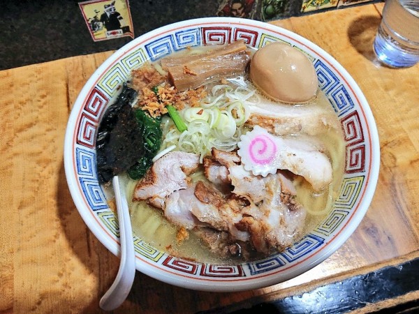 「和風平打ち麺の塩中華そば」@塩そば 桑ばらの写真