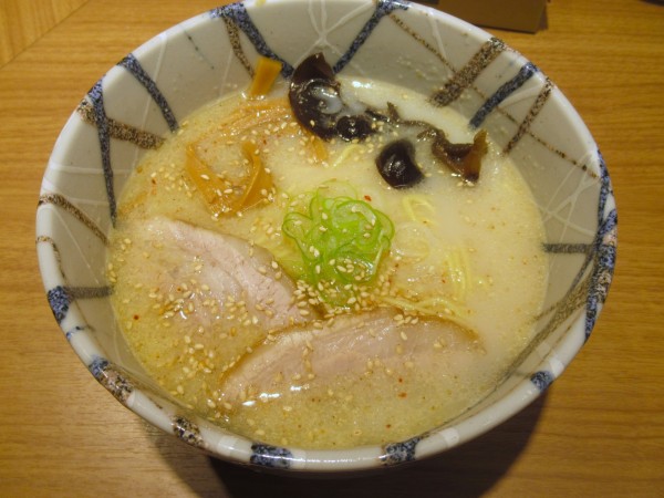 「しおらーめん（950円）」@風来居 新宿店の写真