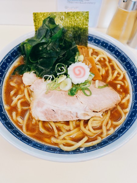 「ピリ辛とんこつラーメン(しょうゆ味)」@自家製麺 二丁目ラーメンの写真