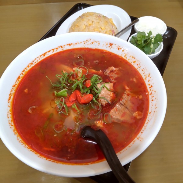 「麻辣牛バラ麺（￥1,000）」@牛骨ラーメン 不二家 蒲田店の写真