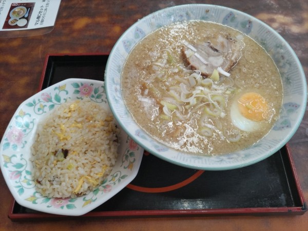 「土佐っ子ラーメン+半チャーハン」@環七土佐っ子ラーメン 池袋店の写真