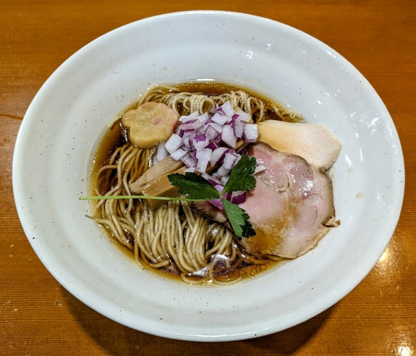 「煮干しそば(黒)」@麺処 花火の写真