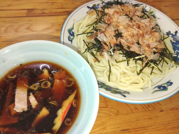 「つけそば ￥780・ざると花かつお ￥150」@丸長 坂戸店の写真