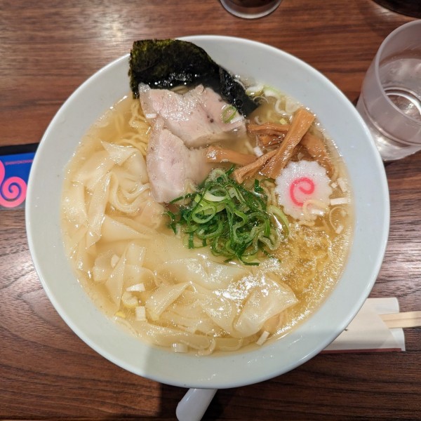 「海老塩ワンタンメン　¥1250」@かもめ食堂の写真