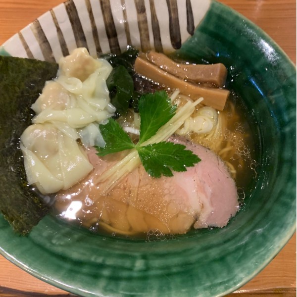 「かぐらラーメン(醤油)980円肉ワンタン(3ヶ)300円」@麺屋 かぐやの写真