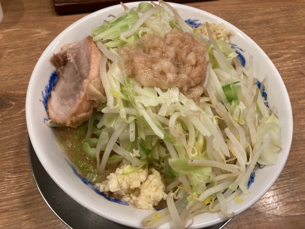 「ラーメン(全マシニンニクショウガ)¥790」@ジャンクガレッジ 大宮駅前店の写真