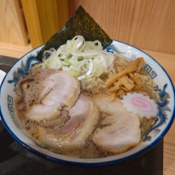 チャーシュー麺+ライス